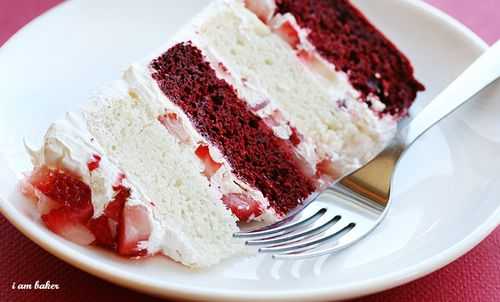 Red Velvet Strawberry Shortcake #shortcake #cake #strawberry