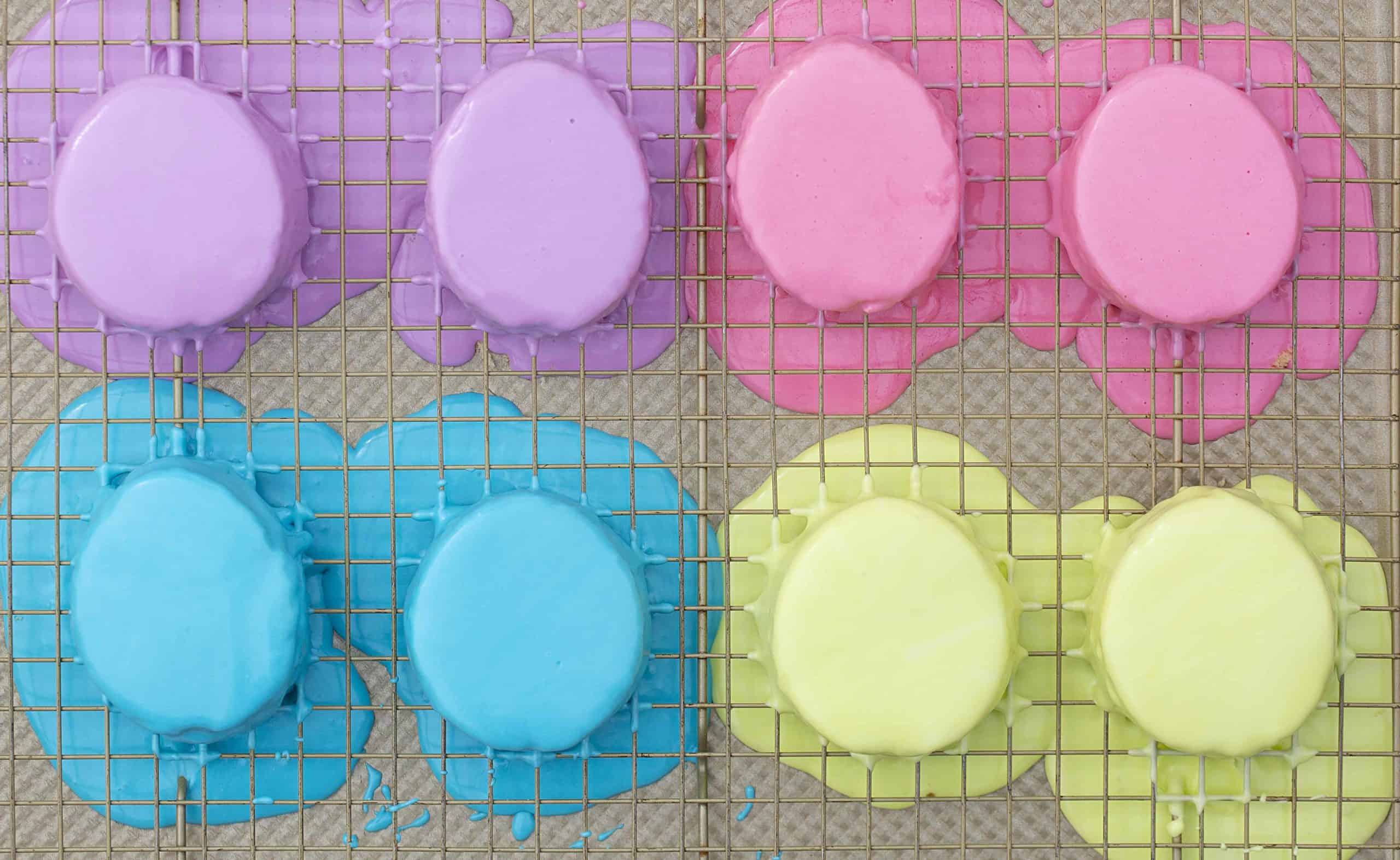 Coloring the Easter Egg Cakes