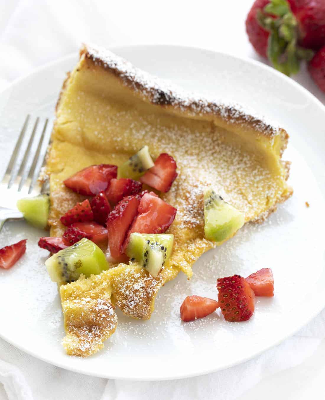 Dutch Baby Pancake with Fresh Fruit