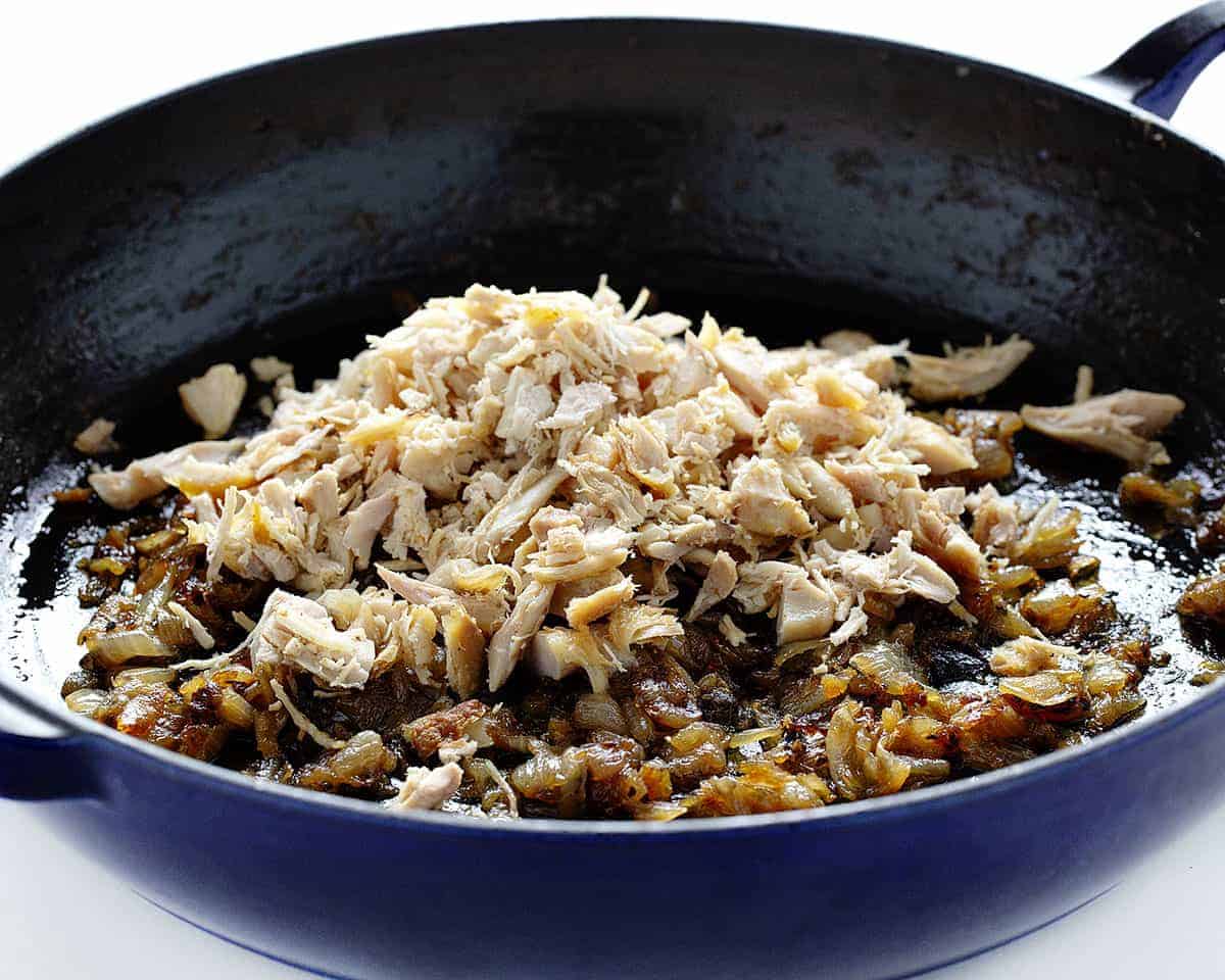 Caramelized Onions and Chicken for French Onion Macaroni and Cheese