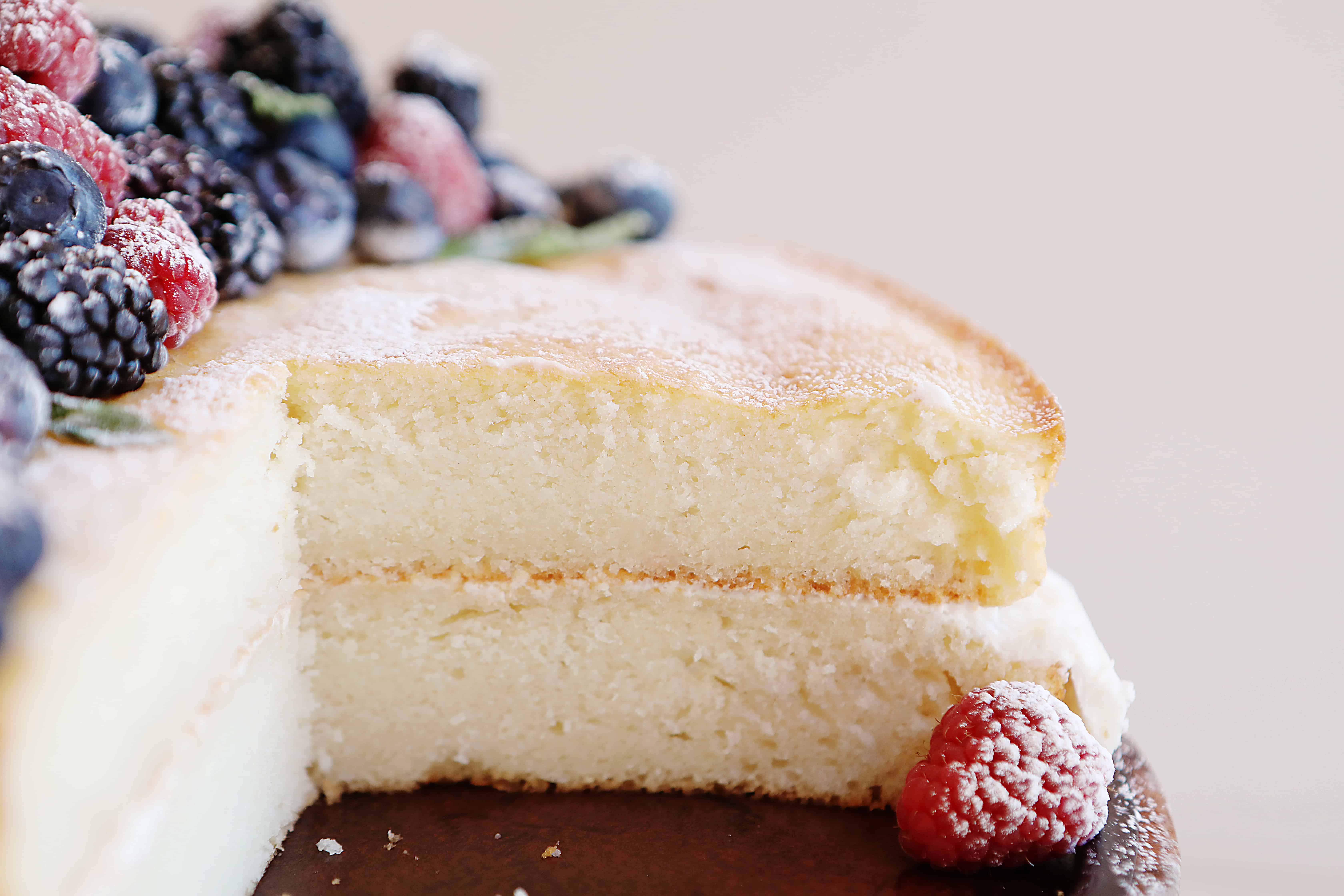 Vanilla Cake with Fresh Fruit