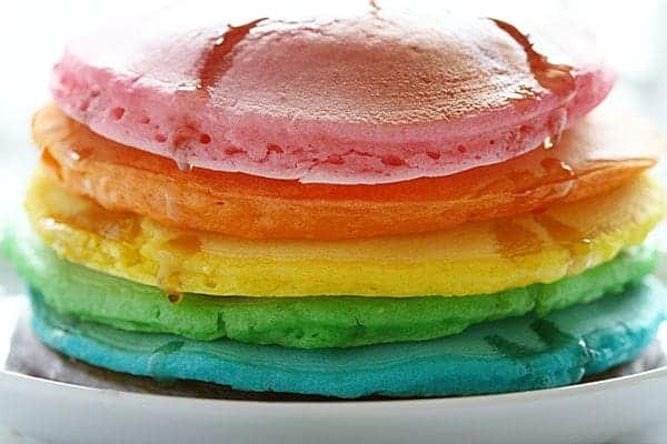 Tips on how to make the Perfect Rainbow Pancakes! #pancakes #rainbow 