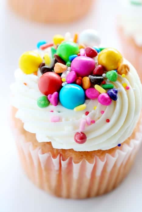 How to decorate cupcakes with delicious Sixlets candies!